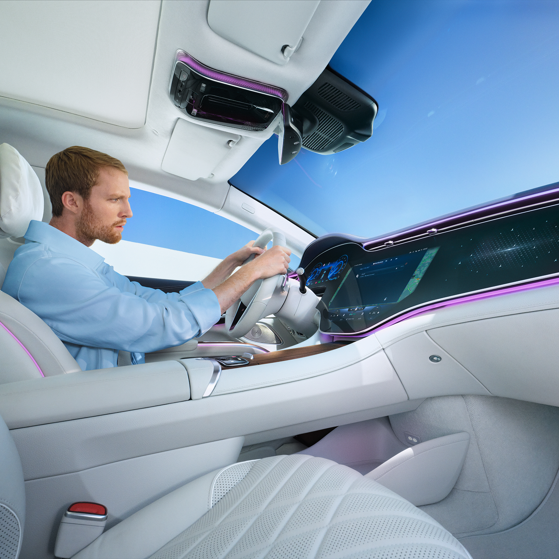 Service App im Fahrzeug | Service App | Mercedes-Benz Die Mercedes-Benz Service App in einem Mercedes-Benz Fahrzeug.