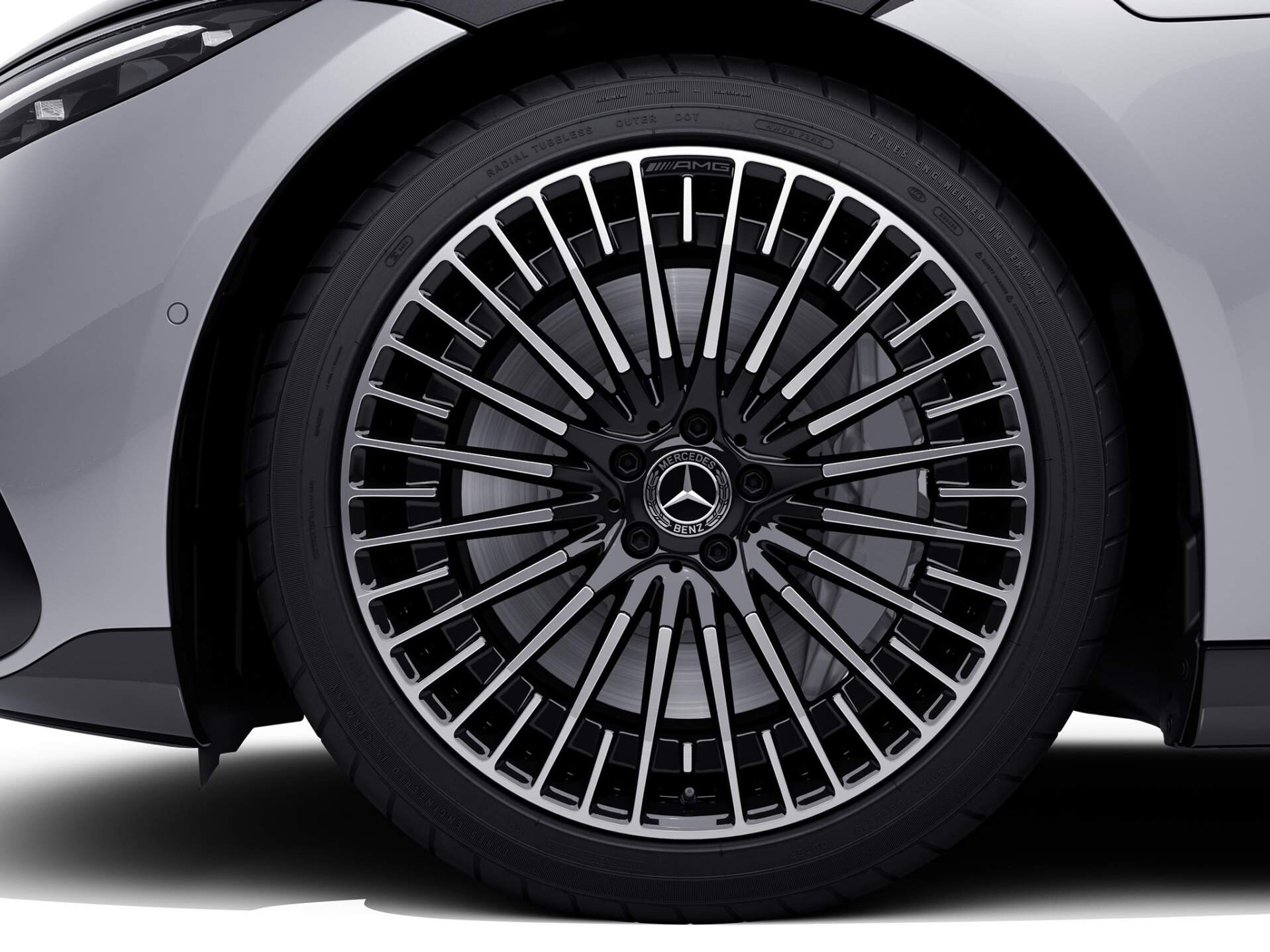 EQS von Mercedes-EQ: Edition 1 Sportliches Design